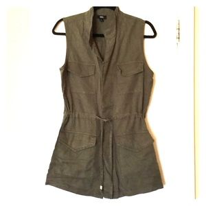 Army green Mossimo vest, XS